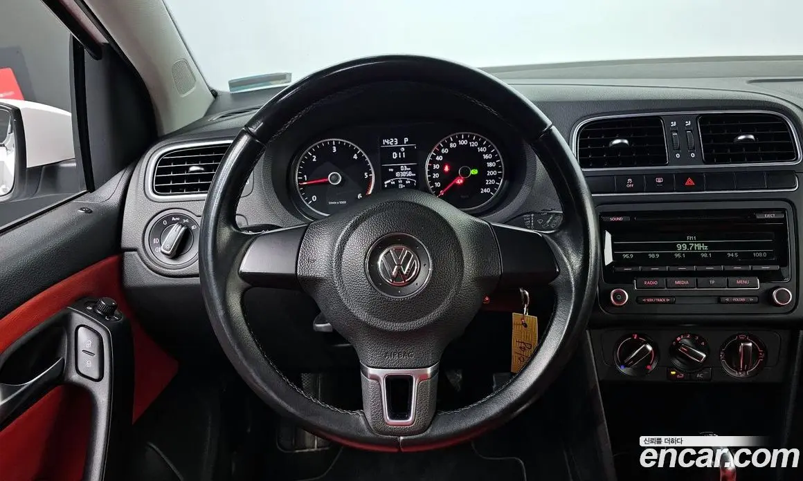 Volkswagen Polo 2013 1.6 автомат (гидро), фото 13 Volkswagen Polo 2013 1.6 автомат (гидро), фото 13