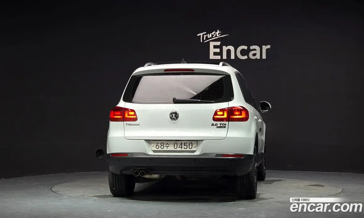 Volkswagen Tiguan 2015 2.0 автомат (гидро), фото 3