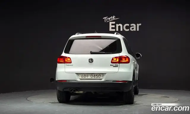 Volkswagen Tiguan 2015 2.0 автомат (гидро), миниатюра 3