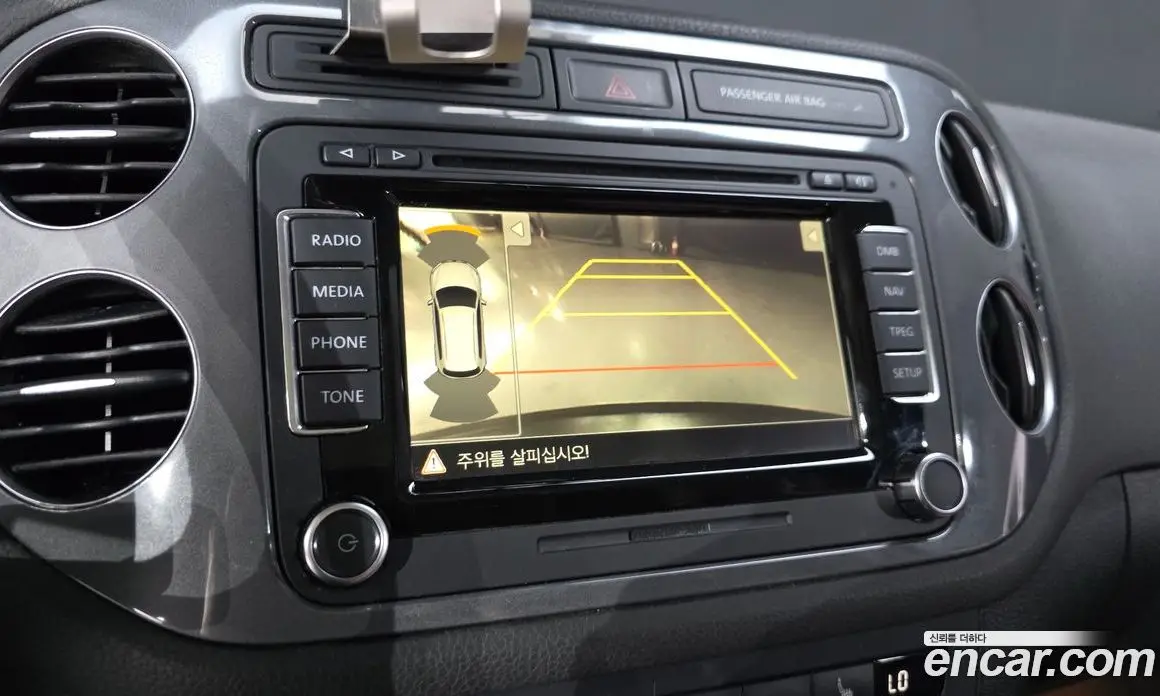 Volkswagen Tiguan 2015 2.0 автомат (гидро), фото 21