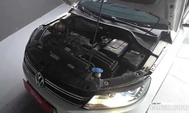 Volkswagen Tiguan 2015 2.0 автомат (гидро), миниатюра 5