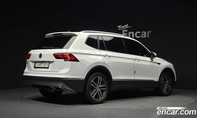 Volkswagen Tiguan 2018 2.0 автомат (гидро), миниатюра 2