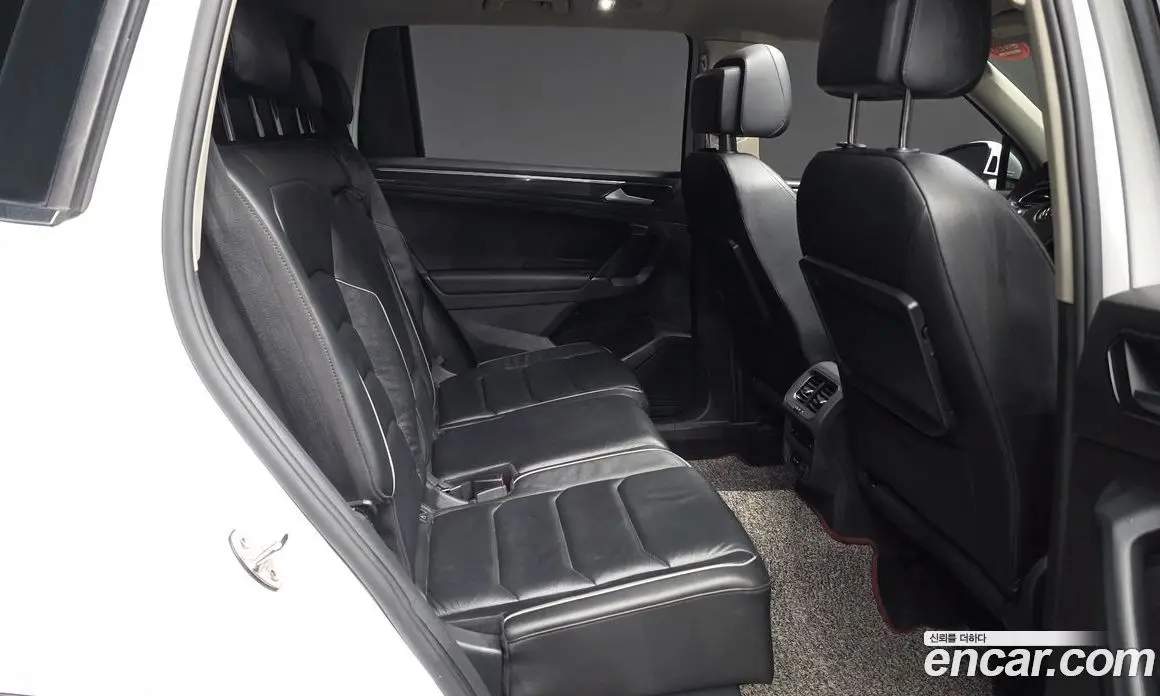 Volkswagen Tiguan 2018 2.0 автомат (гидро), фото 12