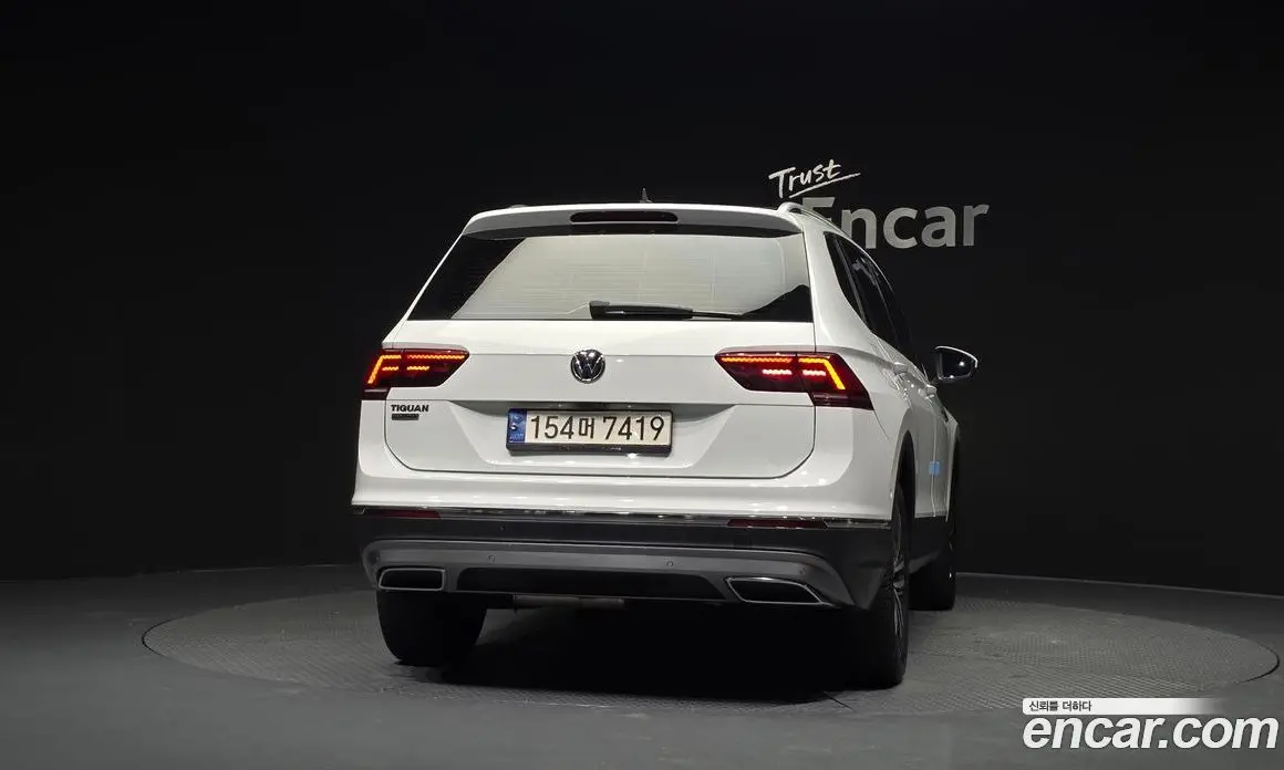 Volkswagen Tiguan 2018 2.0 автомат (гидро), фото 4