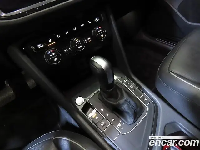 Volkswagen Tiguan 2020 2.0 автомат (гидро), миниатюра 12