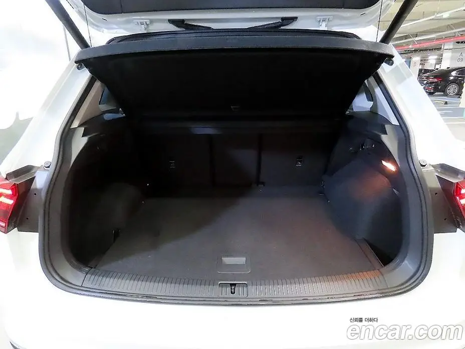 Volkswagen Tiguan 2020 2.0 автомат (гидро), фото 18