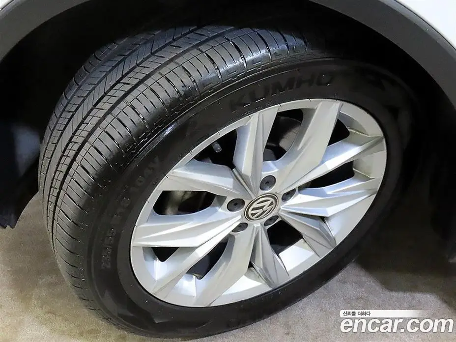 Volkswagen Tiguan 2020 2.0 автомат (гидро), фото 20
