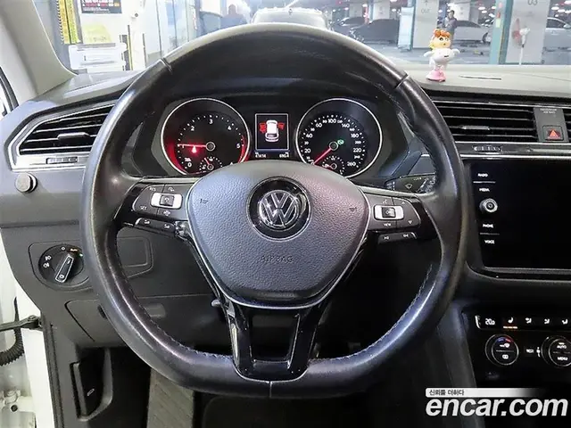 Volkswagen Tiguan 2020 2.0 автомат (гидро), миниатюра 8