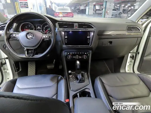 Volkswagen Tiguan 2020 2.0 автомат (гидро), миниатюра 10