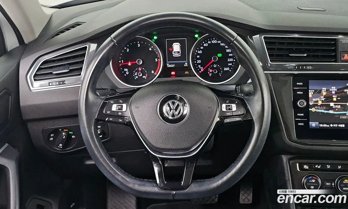 Volkswagen Tiguan 2020 2.0 автомат (гидро), фото 17