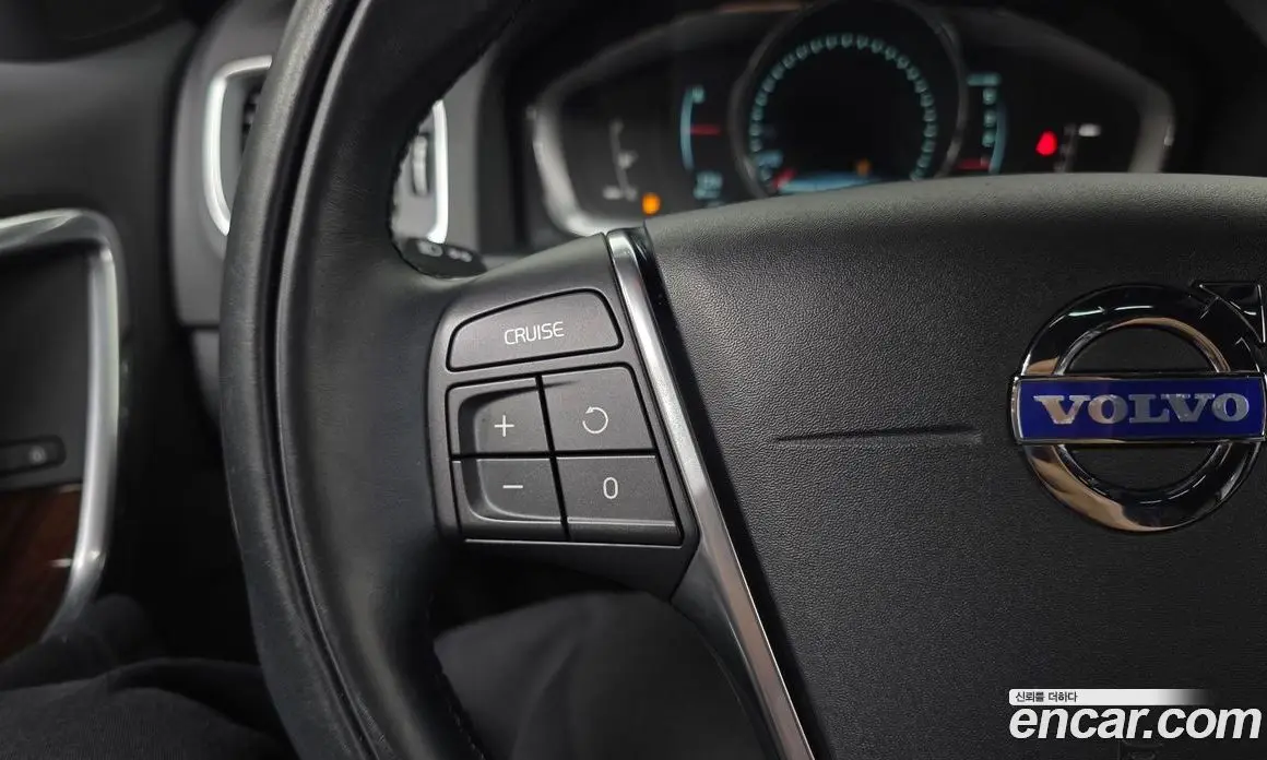 Volvo S60 2013 2.0 автомат (гидро), фото 17