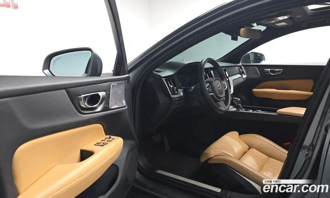 Volvo V60 2019 2.0 автомат (гидро), фото 12