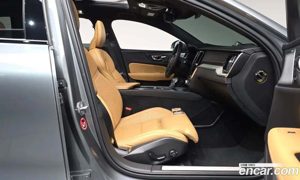 Volvo V60 2019 2.0 автомат (гидро), фото 15