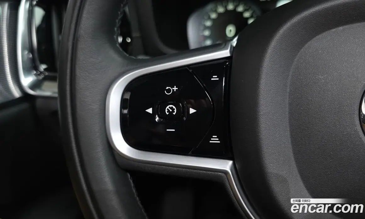 Volvo V60 2019 2.0 автомат (гидро), фото 21