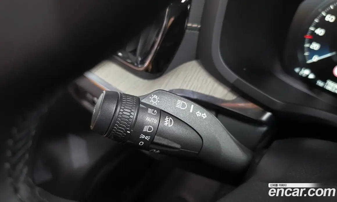 Volvo V60 2019 2.0 автомат (гидро), фото 29