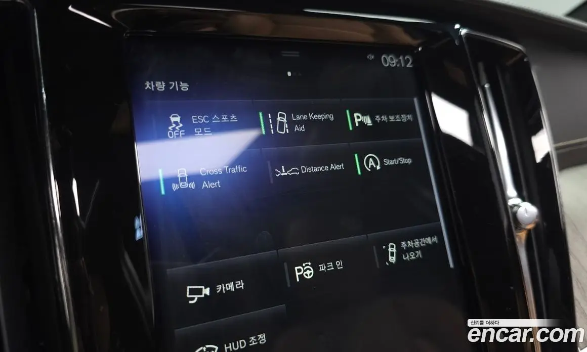 Volvo V60 2019 2.0 автомат (гидро), фото 35