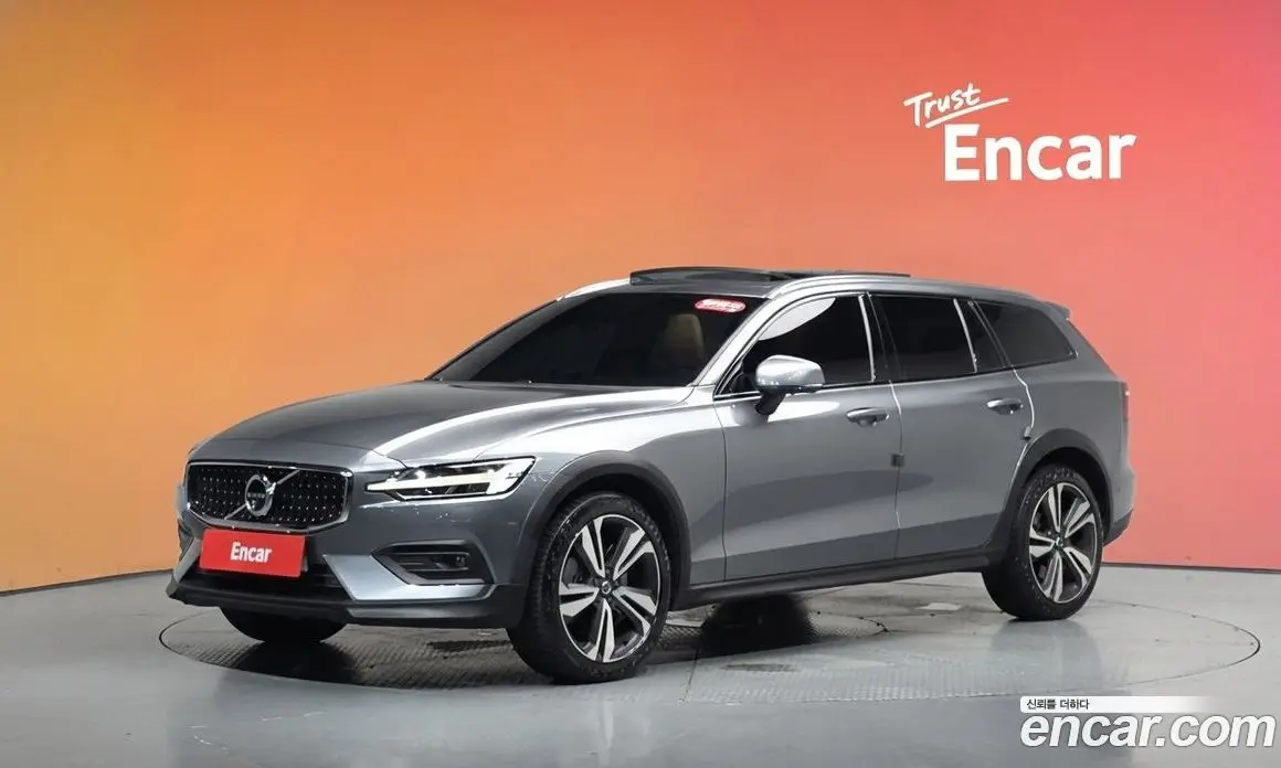 Volvo V60 2019 2.0 автомат (гидро), фото 36