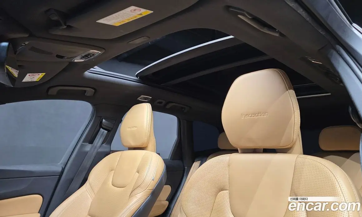 Volvo XC60 2019 2.0 автомат (гидро), фото 19