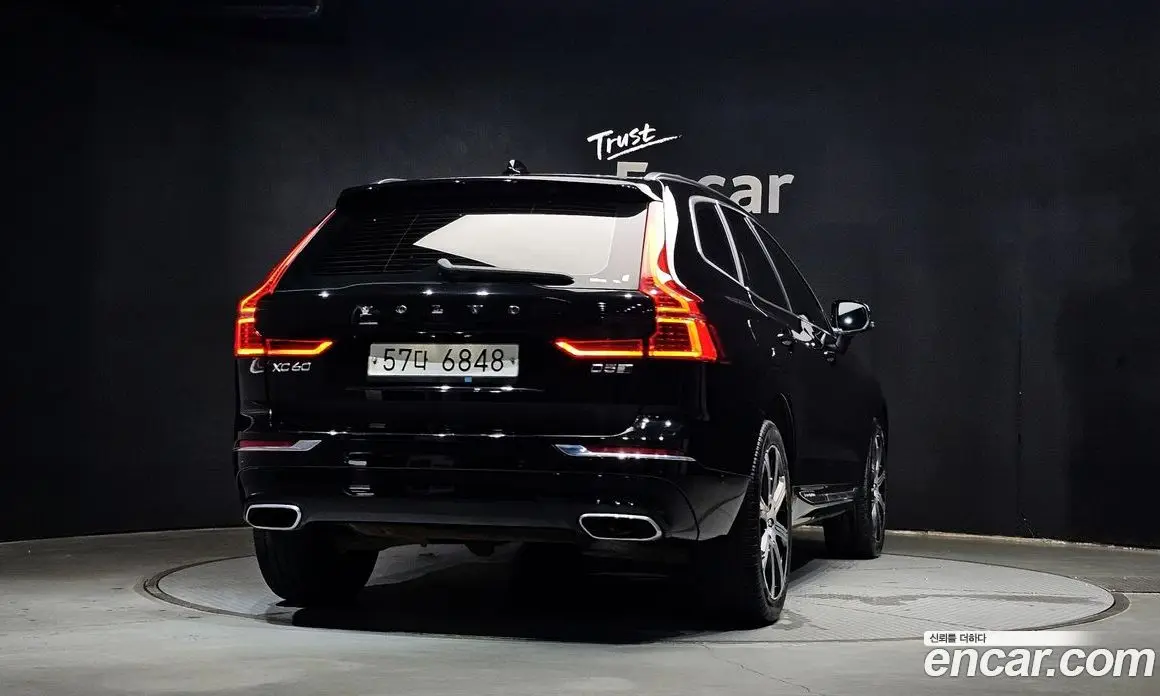 Volvo XC60 2019 2.0 автомат (гидро), фото 4