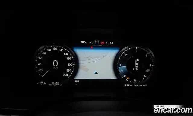Volvo XC60 2019 2.0 автомат (гидро), миниатюра 8