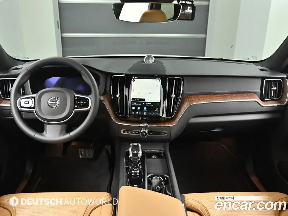 Volvo XC60 2023 2.0 автомат (гидро), фото 7