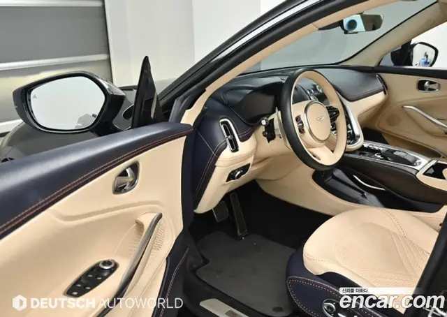 Aston Martin DBX 2021 4.0 автомат (гидро), миниатюра 11