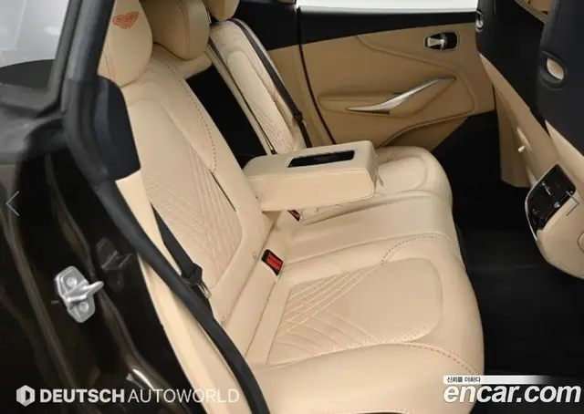 Aston Martin DBX 2021 4.0 автомат (гидро), миниатюра 12