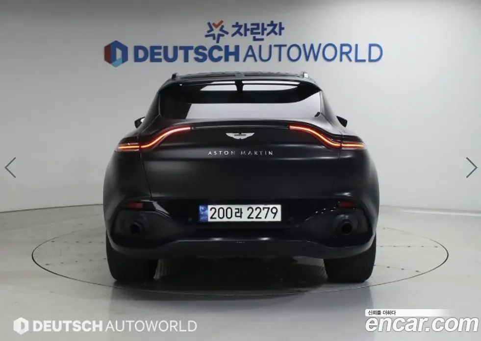 Aston Martin DBX 2021 4.0 автомат (гидро), фото 4