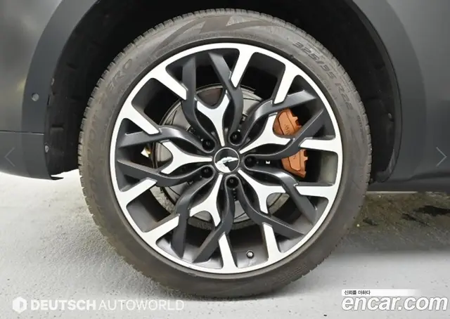 Aston Martin DBX 2021 4.0 автомат (гидро), миниатюра 5