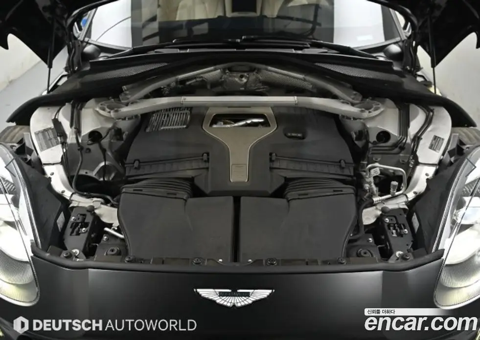 Aston Martin DBX 2021 4.0 автомат (гидро), фото 6