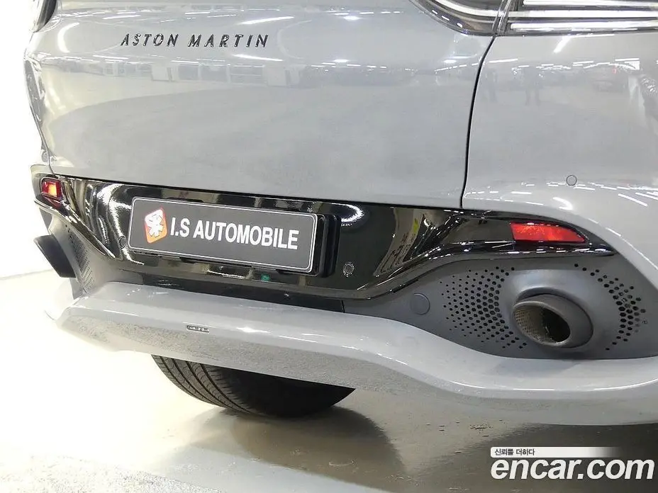 Aston Martin DBX 2022 4.0 автомат (гидро), фото 19