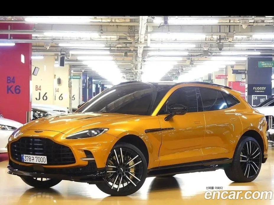 Aston Martin DBX 2023 4.0 автомат (гидро), фото 3