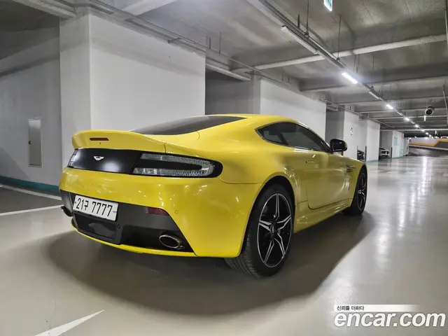 Aston Martin Vantage 2016 4.7 автомат (гидро), миниатюра 2