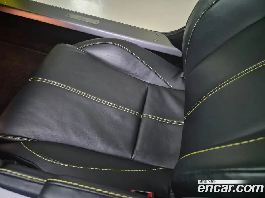 Aston Martin Vantage 2016 4.7 автомат (гидро), фото 13