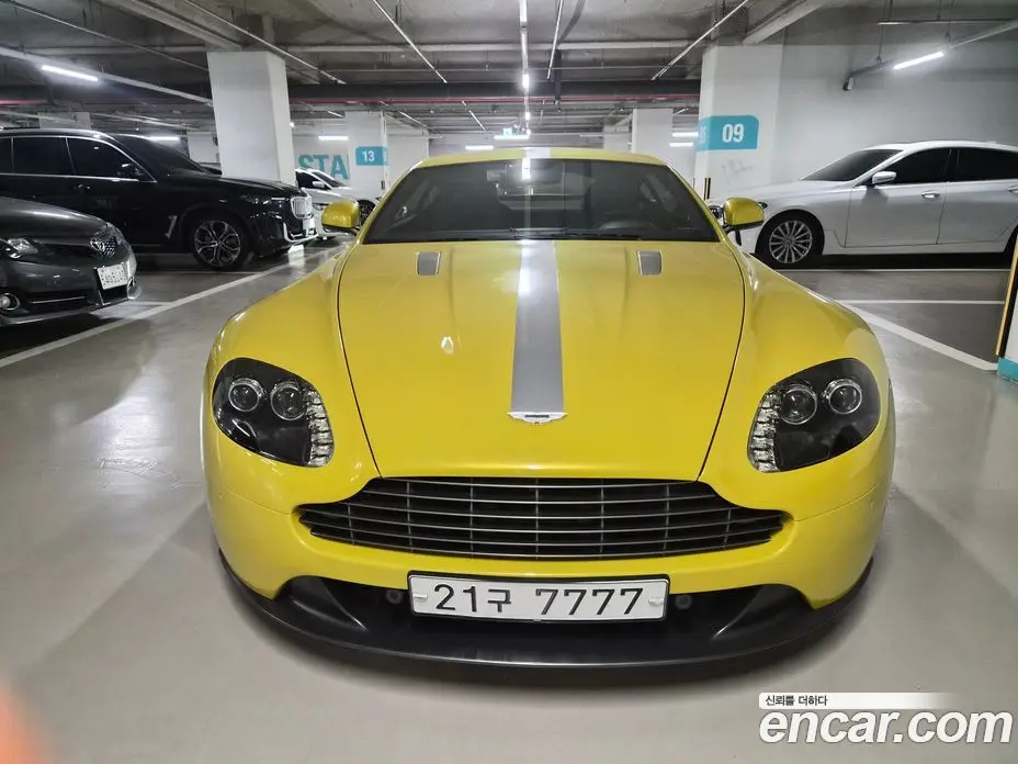 Aston Martin Vantage 2016 4.7 автомат (гидро), фото 3