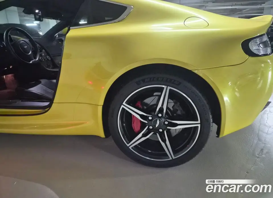 Aston Martin Vantage 2016 4.7 автомат (гидро), фото 10
