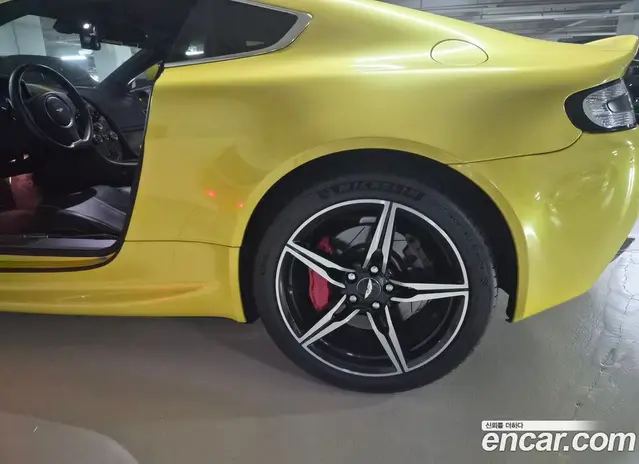 Aston Martin Vantage 2016 4.7 автомат (гидро), миниатюра 10
