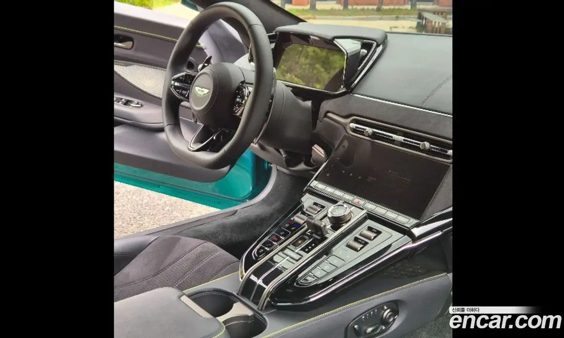 Aston Martin Vantage 2025 4.0 автомат (гидро), фото 15
