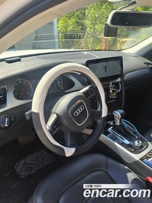Audi A4 2010 2.0 автомат (гидро), фото 8