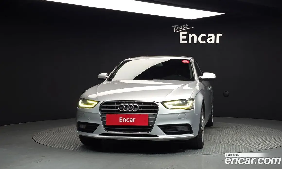 Audi A4 2012 2.0 автомат (гидро), фото 3