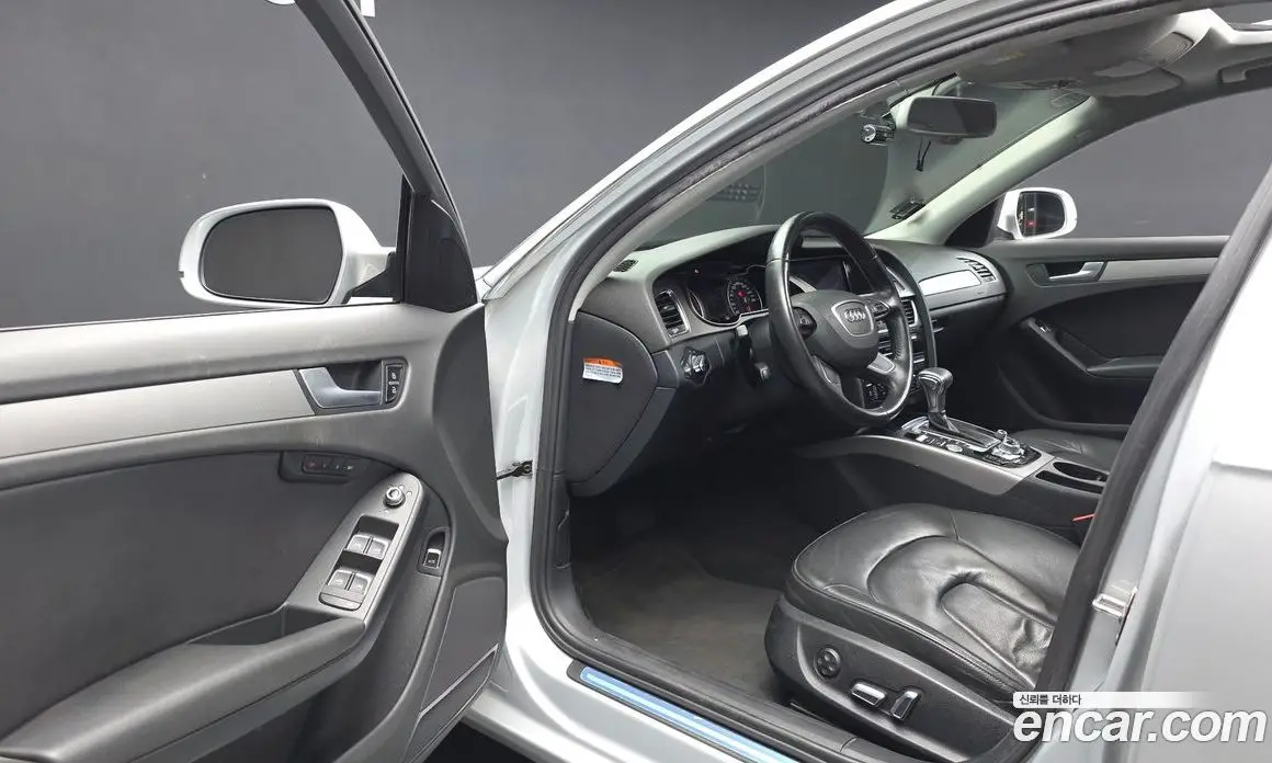 Audi A4 2012 2.0 автомат (гидро), фото 10