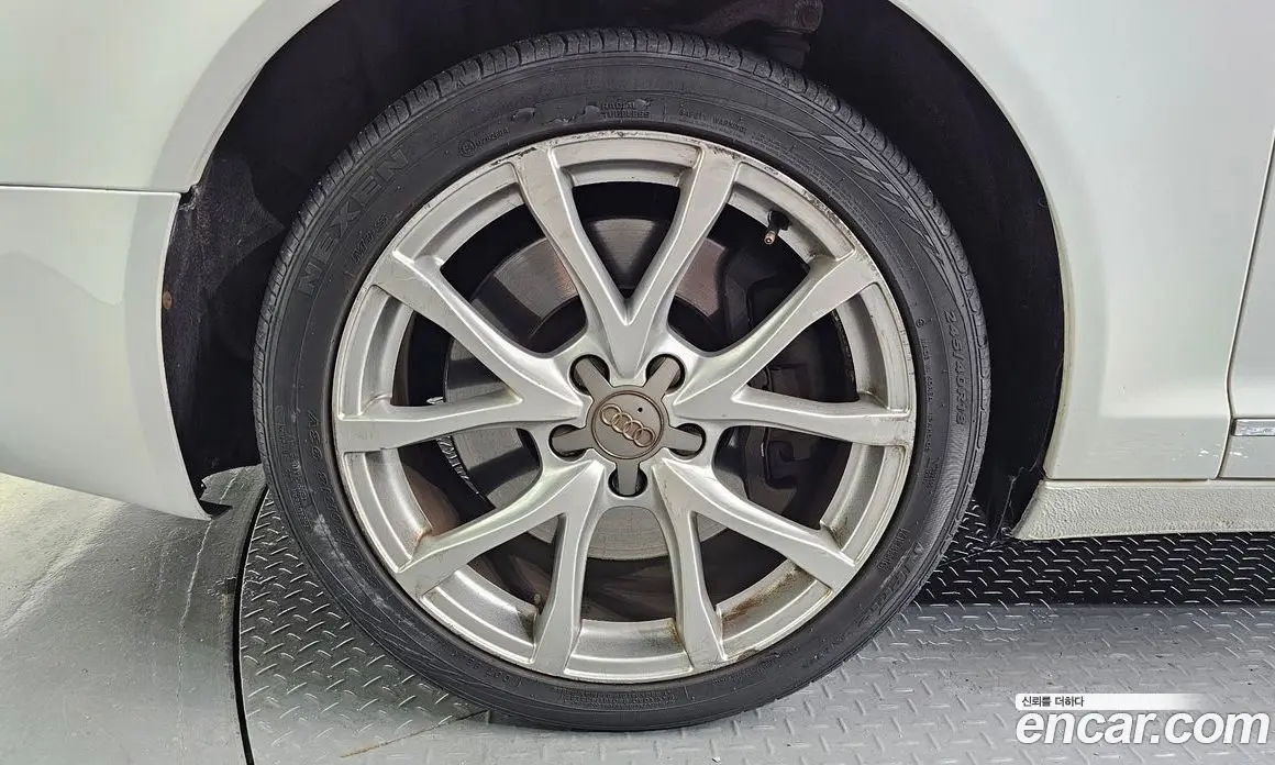 Audi A6 2011 3.0 автомат (гидро), фото 5