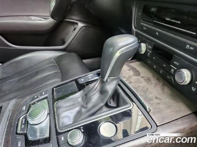 Audi A6 2018 2.0 автомат (гидро), миниатюра 9