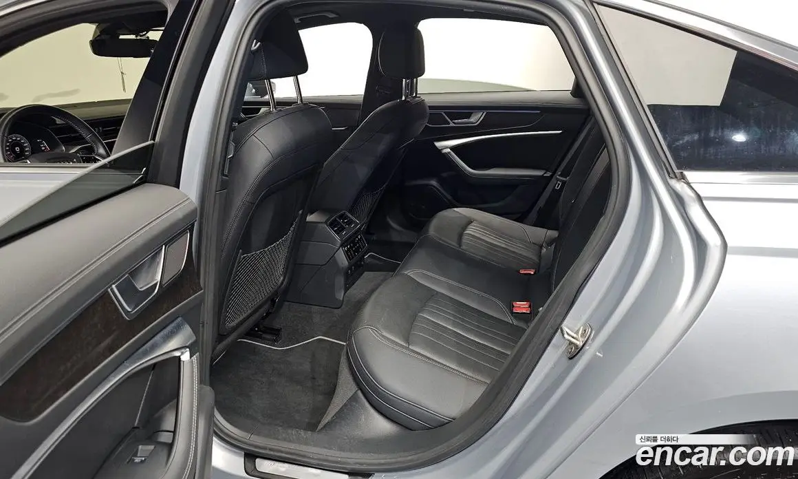 Audi A6 2021 3.0 автомат (гидро), фото 11