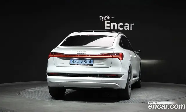 Audi e-tron 2021 0.2 автомат (гидро), миниатюра 4