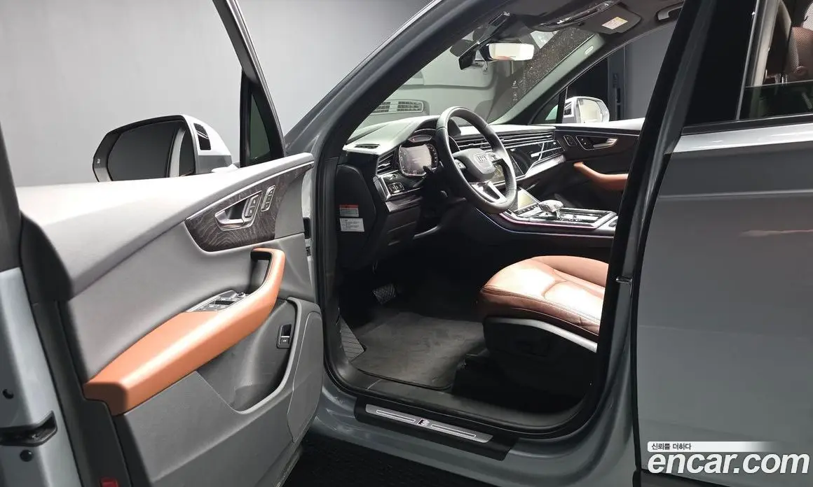 Audi Q7 2023 3.0 автомат (гидро), фото 10