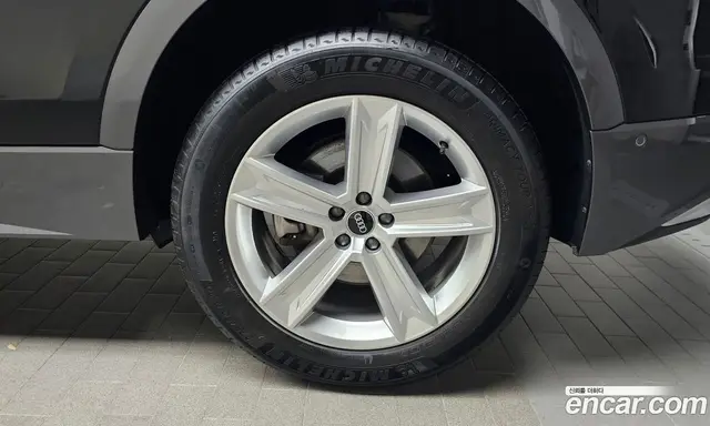 Audi Q8 2021 3.0 автомат (гидро), миниатюра 7