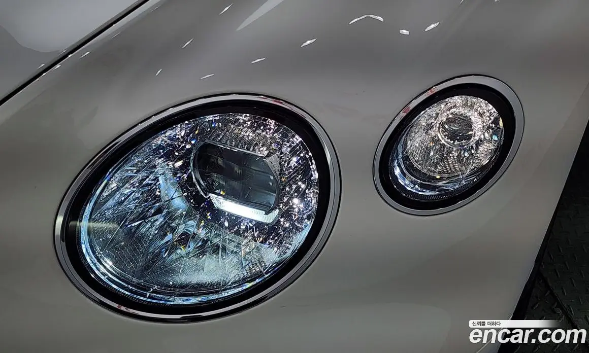 Bentley Continental 2021 4.0 автомат (гидро), фото 8