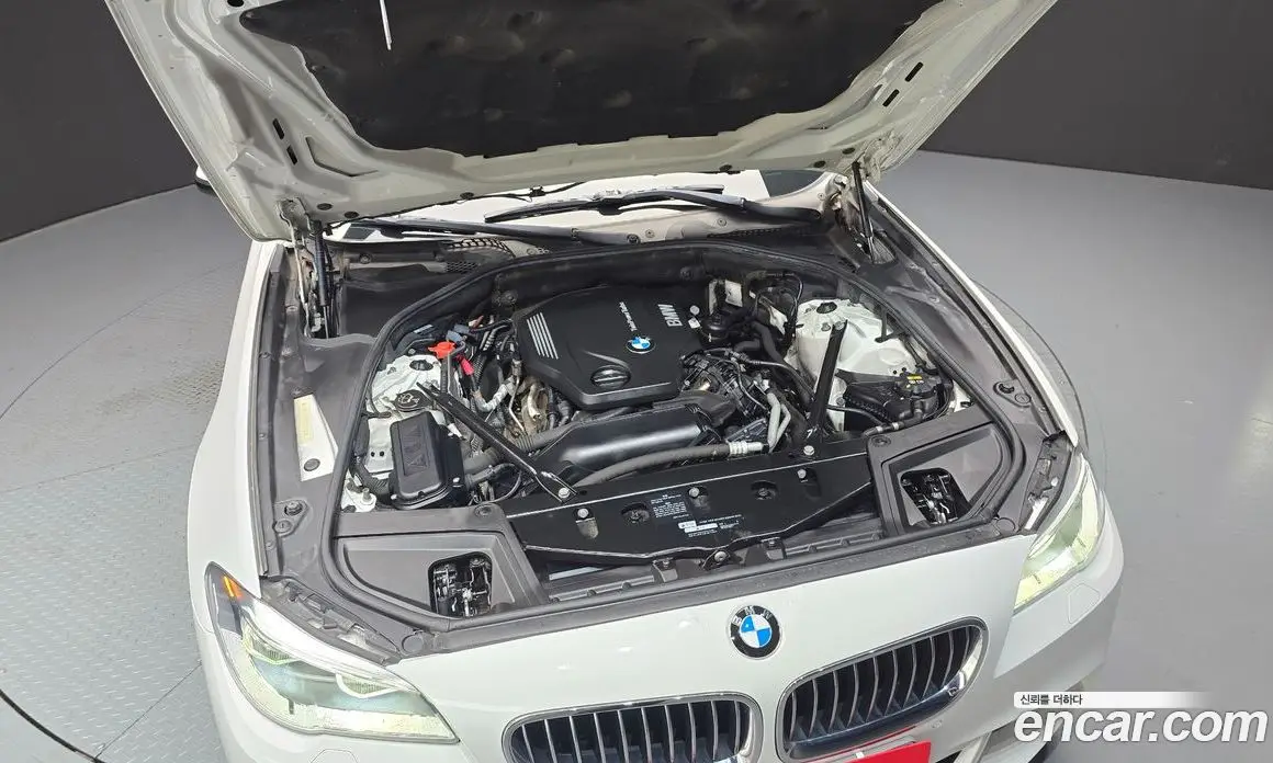 BMW 5 серия 2016 2.0 автомат (гидро), фото 6