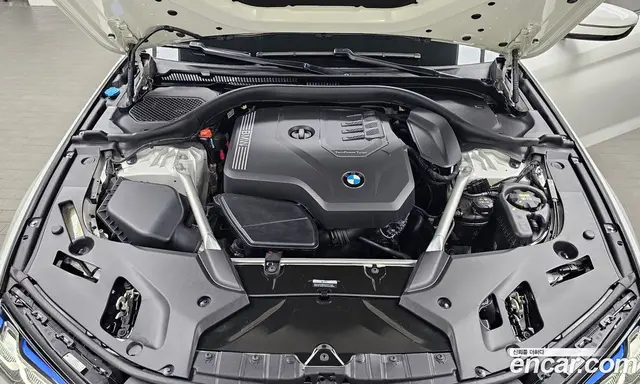 BMW 5 серия 2023 2.0 автомат (гидро), миниатюра 6